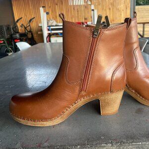 Dansko Shayna Heeled Chelsea Boots - Leather (For Women)